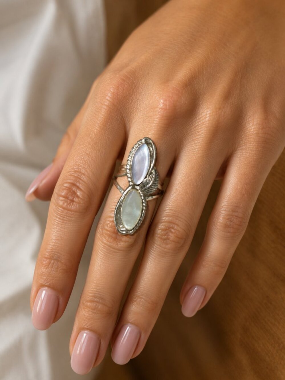 Silver Mother-of-Pearl Oval Double Stone Ring - size 7.5